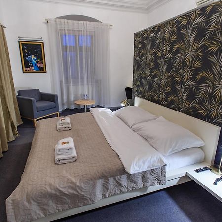 Hotel Villa Necas Жилина Екстериор снимка