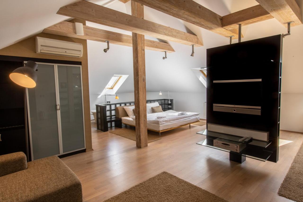 Hotel Villa Necas Жилина Екстериор снимка