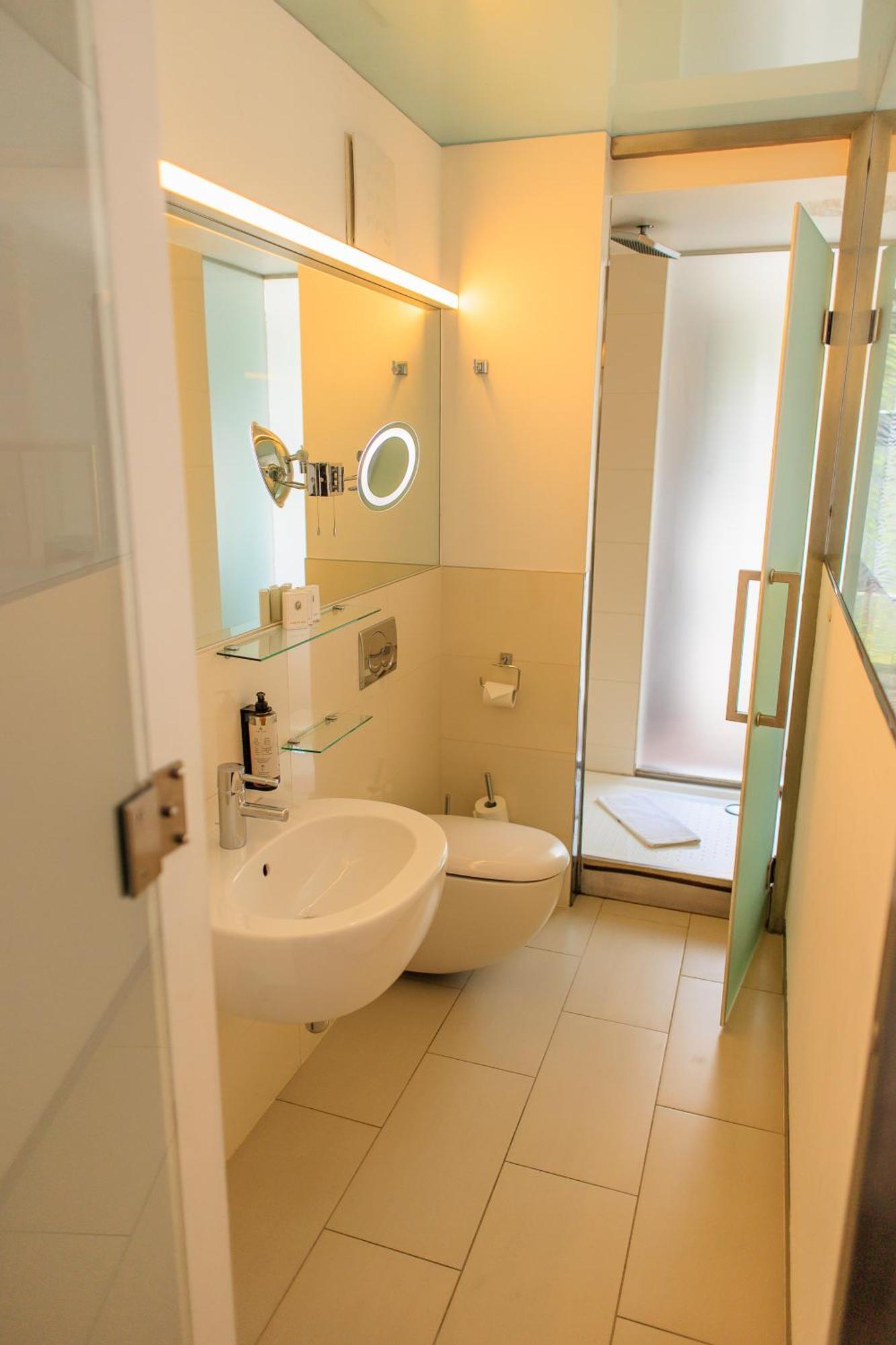 Hotel Villa Necas Жилина Екстериор снимка