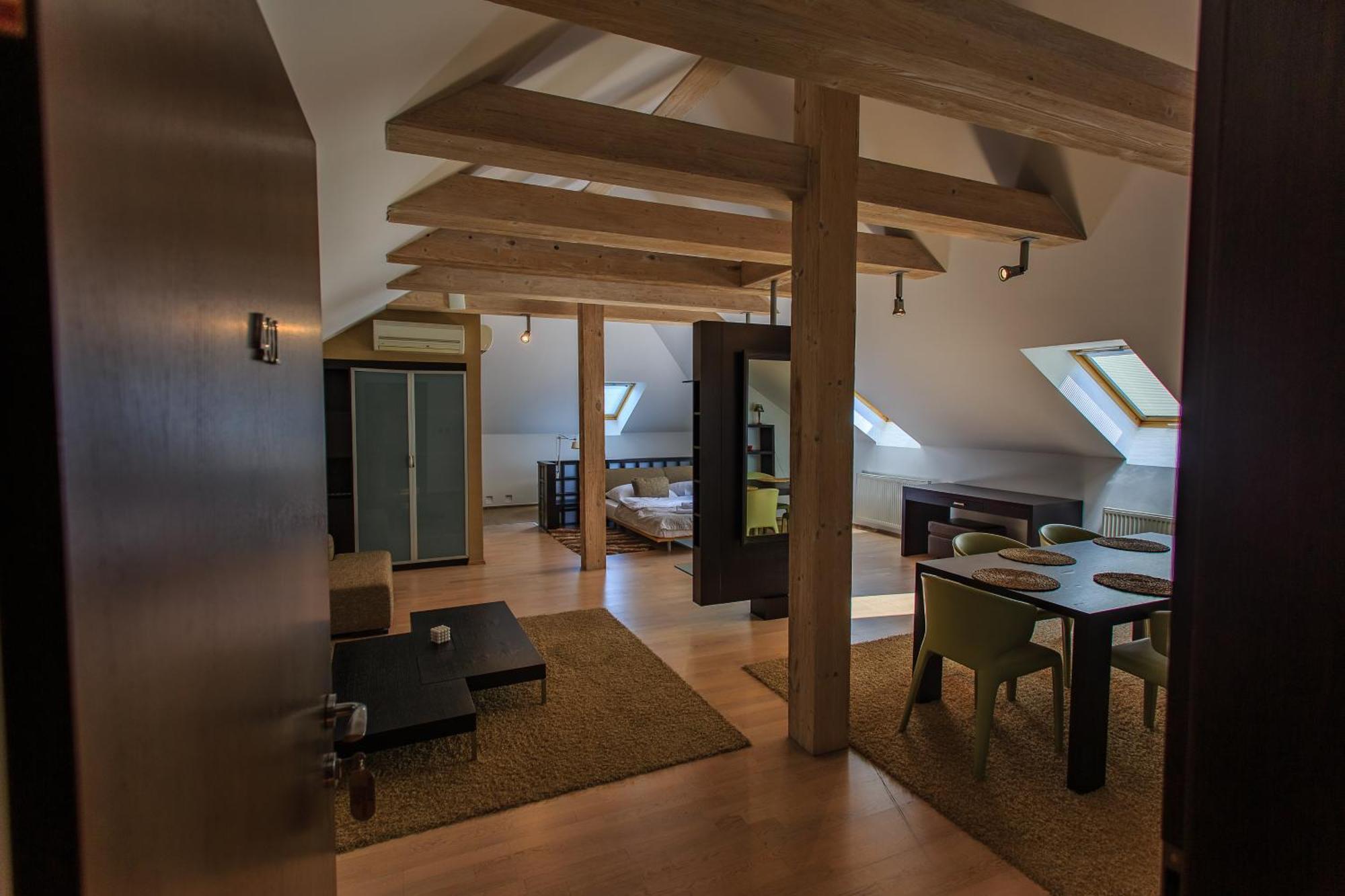 Hotel Villa Necas Жилина Екстериор снимка